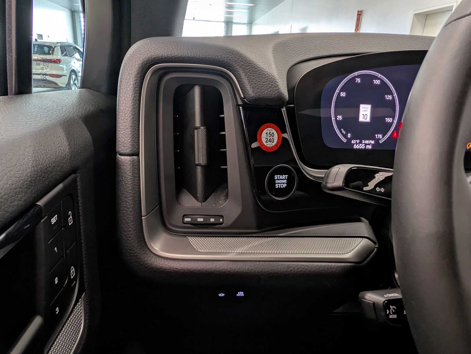 2025 Porsche Cayenne Base