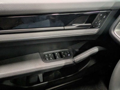 2025 Porsche Cayenne Base