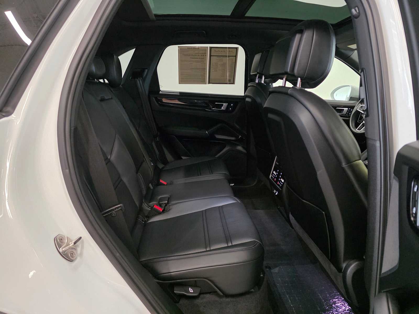 2023 Porsche Cayenne Base