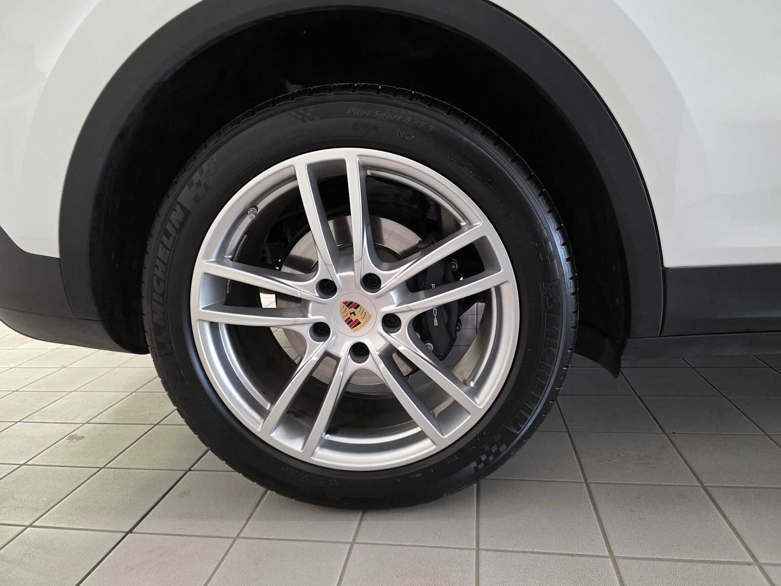 2023 Porsche Cayenne Base