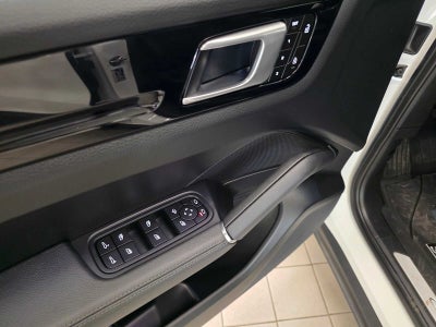 2023 Porsche Cayenne Base