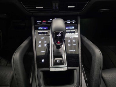 2023 Porsche Cayenne Base