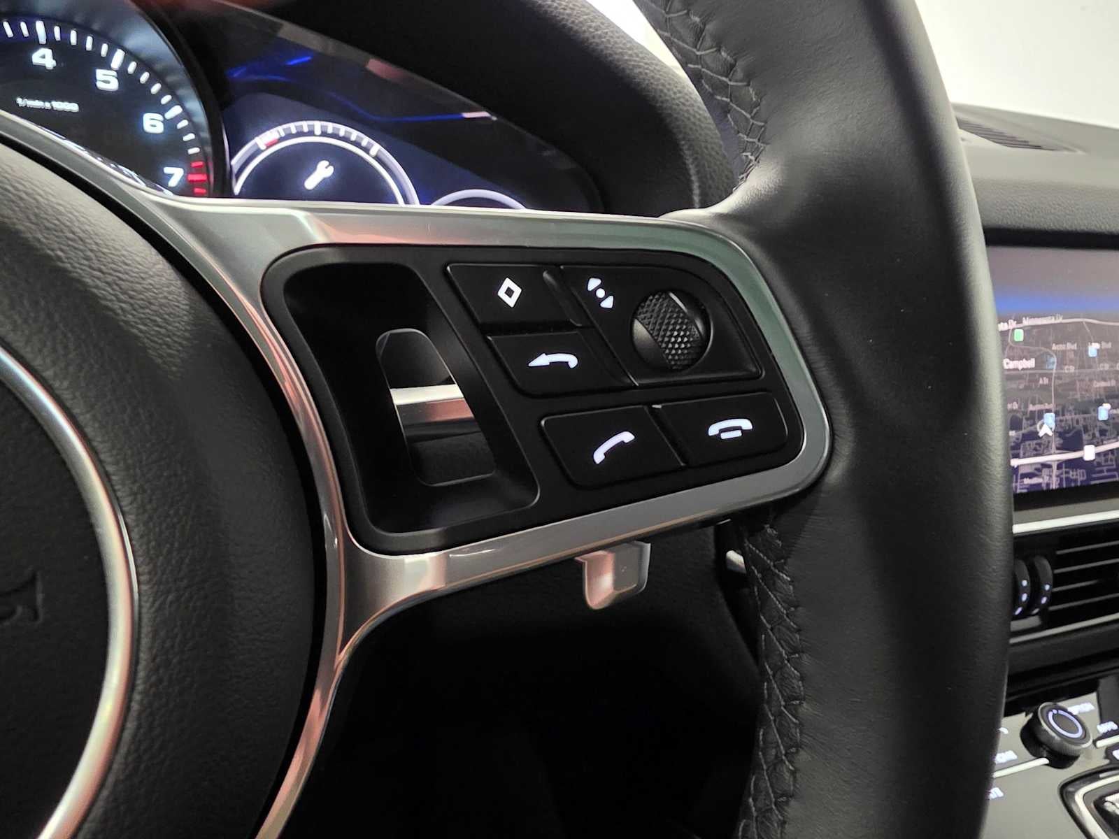 2023 Porsche Cayenne Base