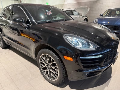 2017 Porsche Macan Base