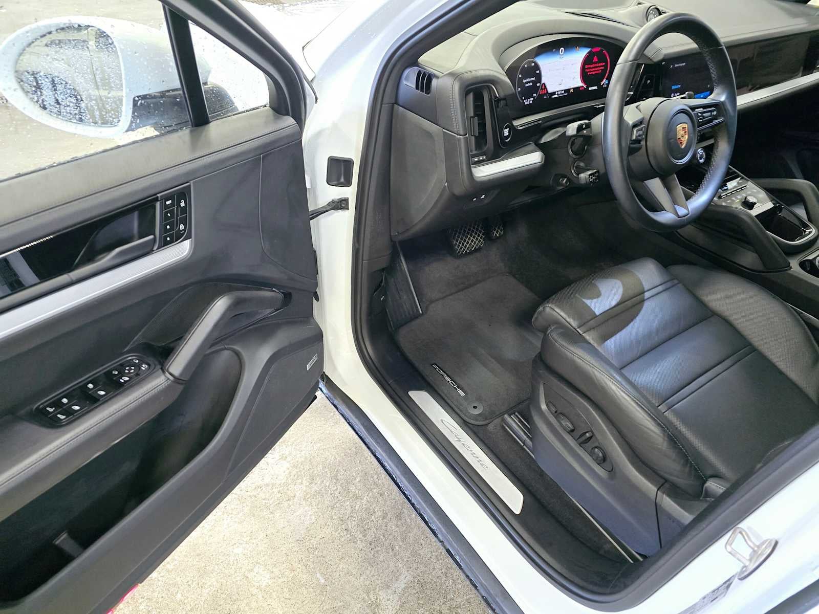 2024 Porsche Cayenne Base