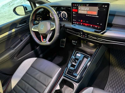 2026 Volkswagen Golf GTI SE