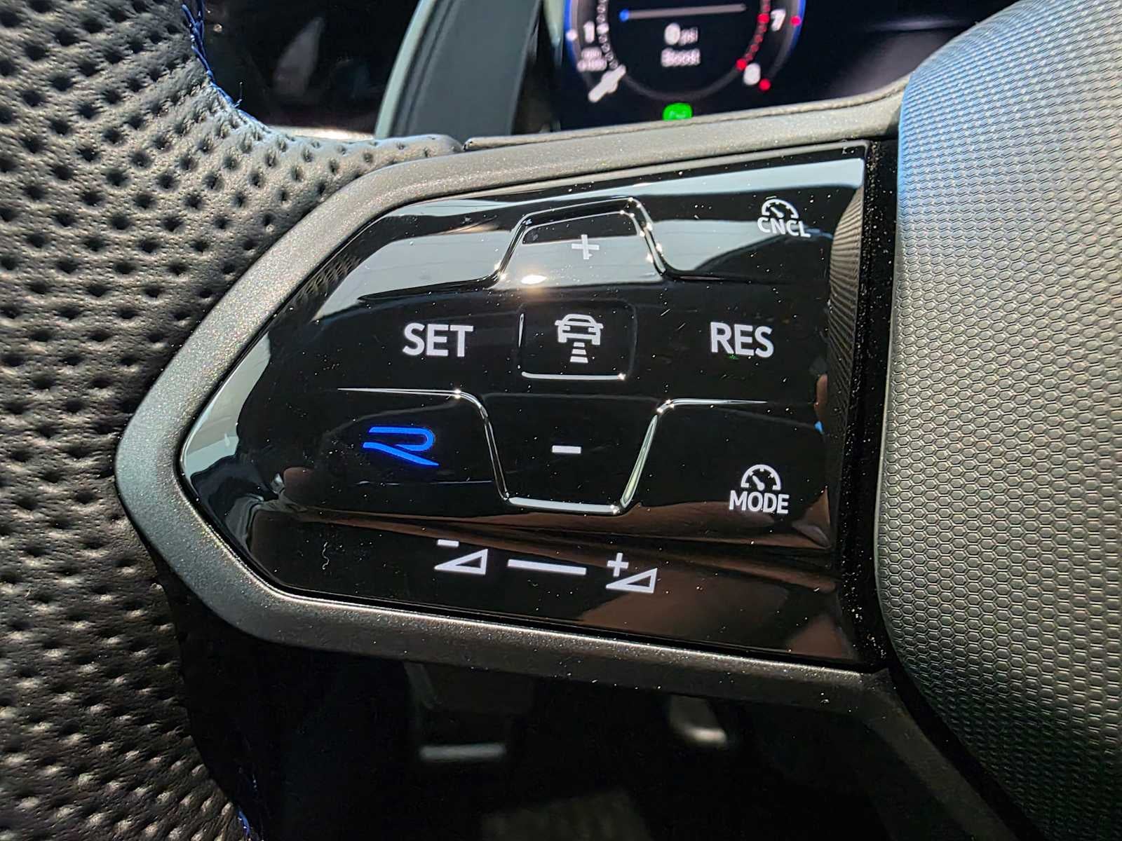 2026 Volkswagen Golf R 2.0T