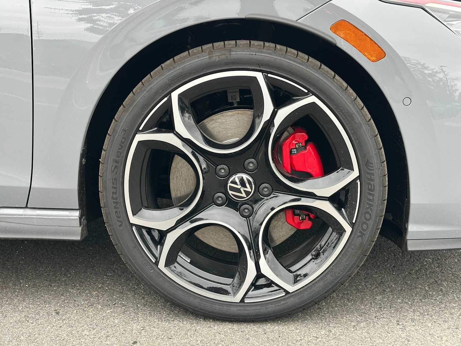 2025 Volkswagen Golf GTI 2.0T Autobahn